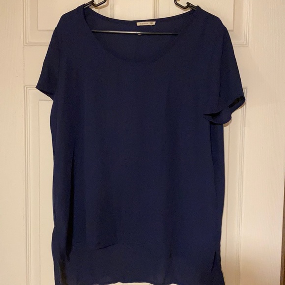 Chiffon like navy blue top - Picture 1 of 3